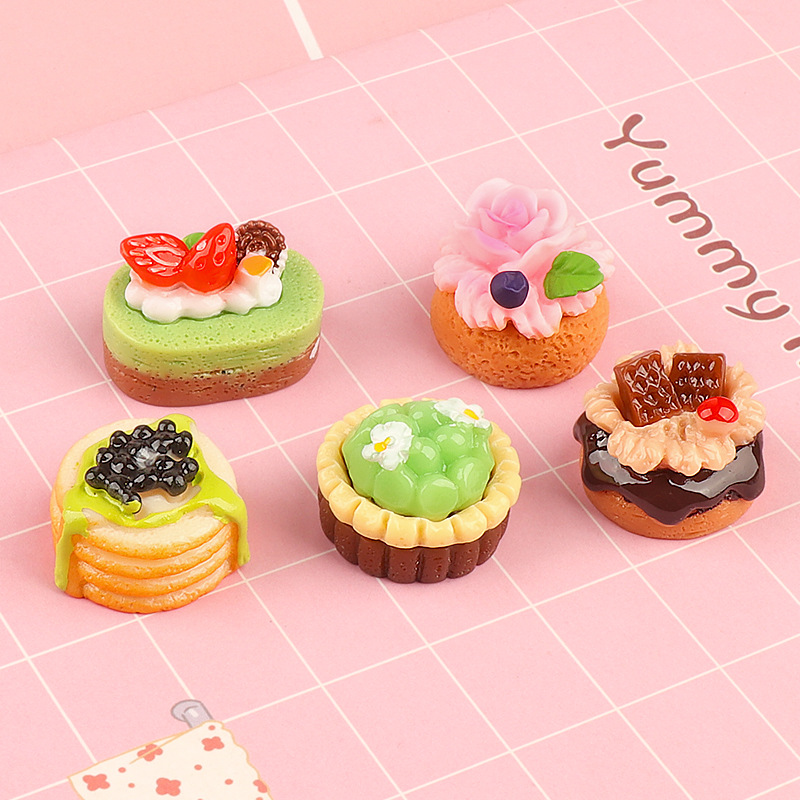 Jewelry Making Table - 5pcs Cute Mini Fruit Cake Resin