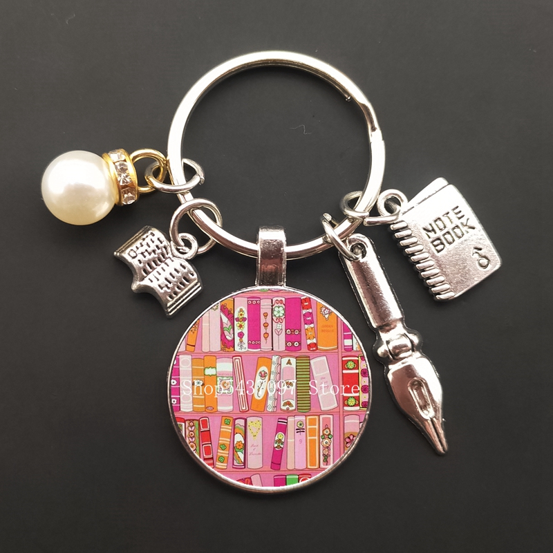 New retro book photo keychain  - Jewelry Making Journal reseña y precio