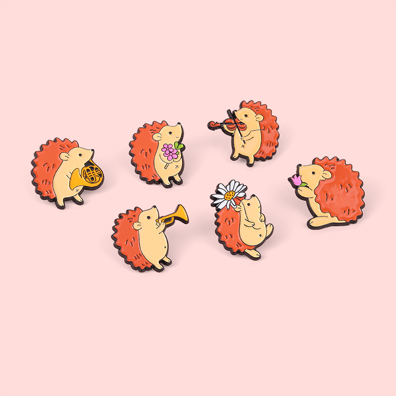 Cute Hedgehog Enamel Brooch Fl - Jewelry Making Journal reseña y precio